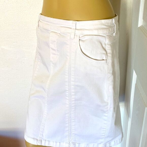 beija&Flor Denim White Pencil Mini Skirt - Picture 2 of 5